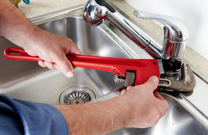Kitchen Sink Faucets Repair and Replacements